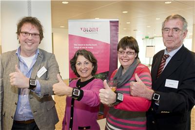 Nanko Brattinga, staatssecretaris Marlies Veldhuijzen van Zanten-Hyllner , Nienke en Ben Bunt